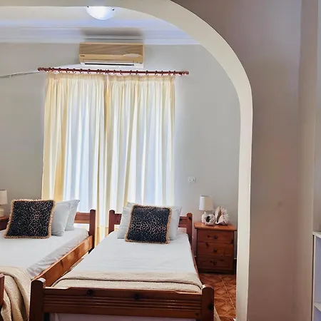 בית נופש Estate Tsoukalas With Pool - Perfect For Large Groups Next To Laganas Offering Incredible Greek Hospitality By Mana Gers Ambelokipoi (Zakynthos)